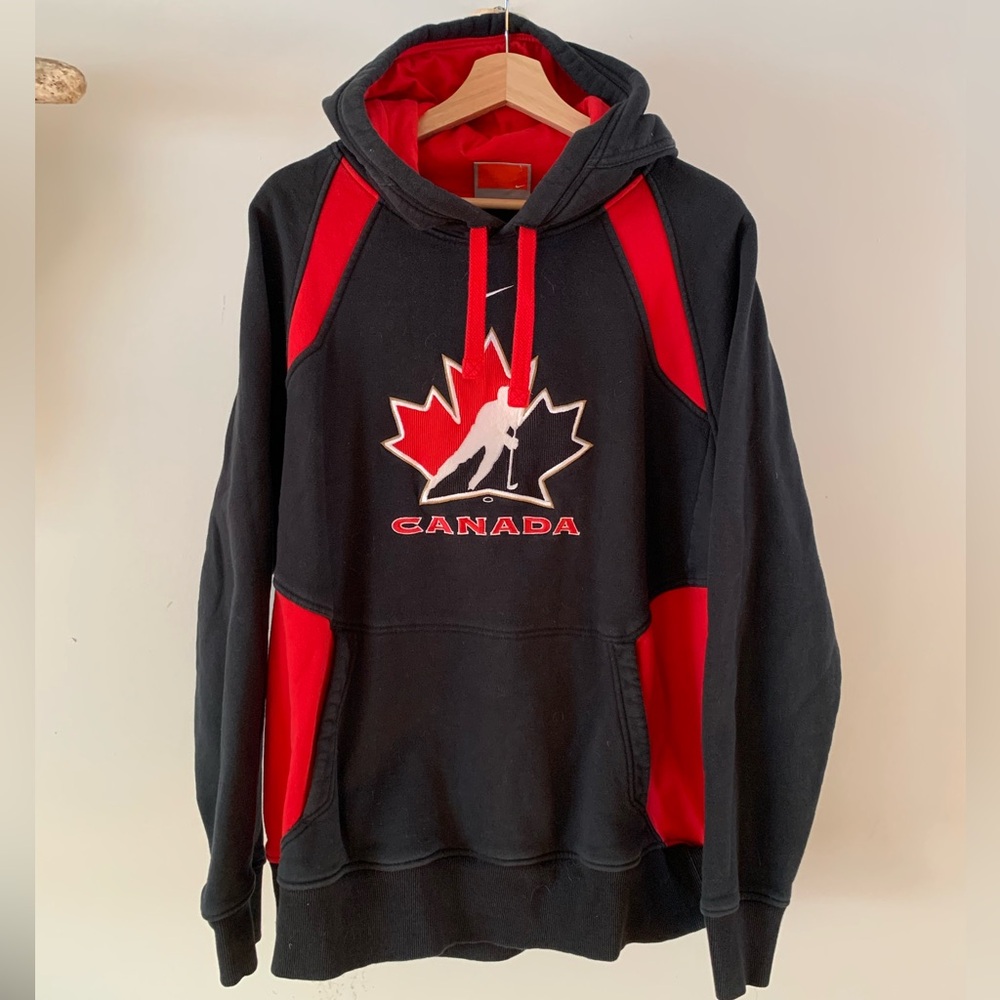Vintage Nike Team Canada Hockey Hoodie 🇨🇦 - Picture 1 of 4
